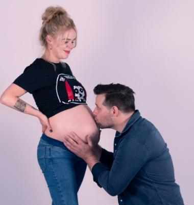 Pregnancy Pic 02